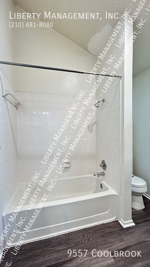 Building Photo - 9557 Coolbrook-