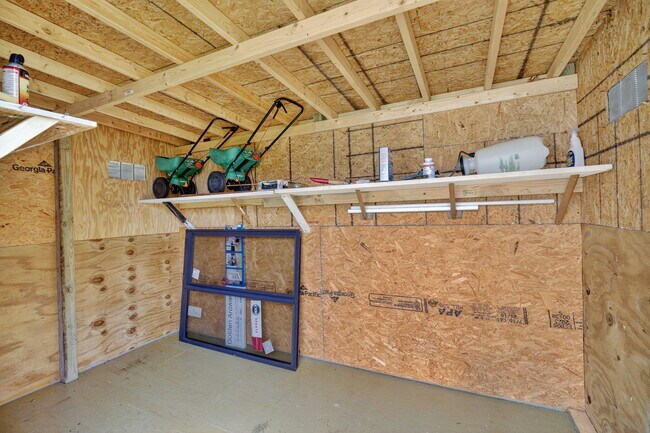 Building Photo - 280 Falls Church St SW