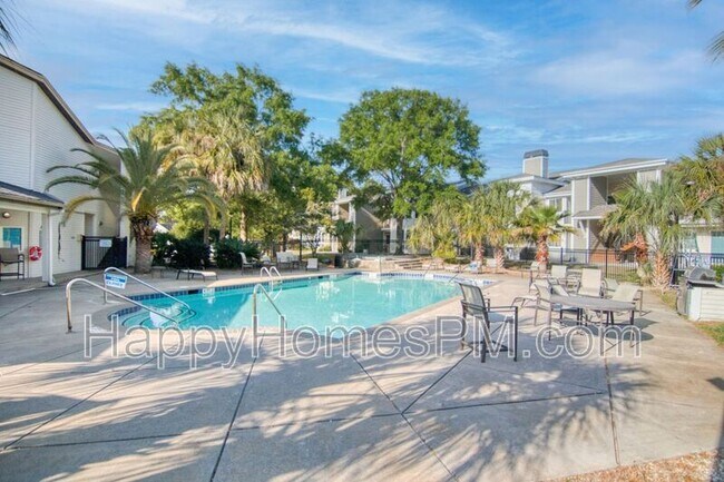 Building Photo - 278 Alexandra Dr