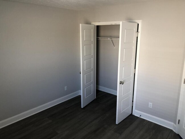 Building Photo - 474 Tundra Dr