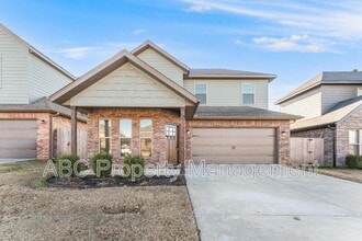 Building Photo - 3307 SW Hillstone Ave