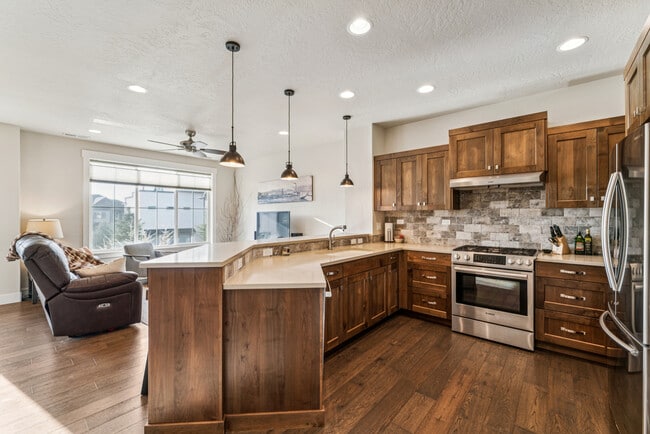 Building Photo - 3369 E Exacta Ln