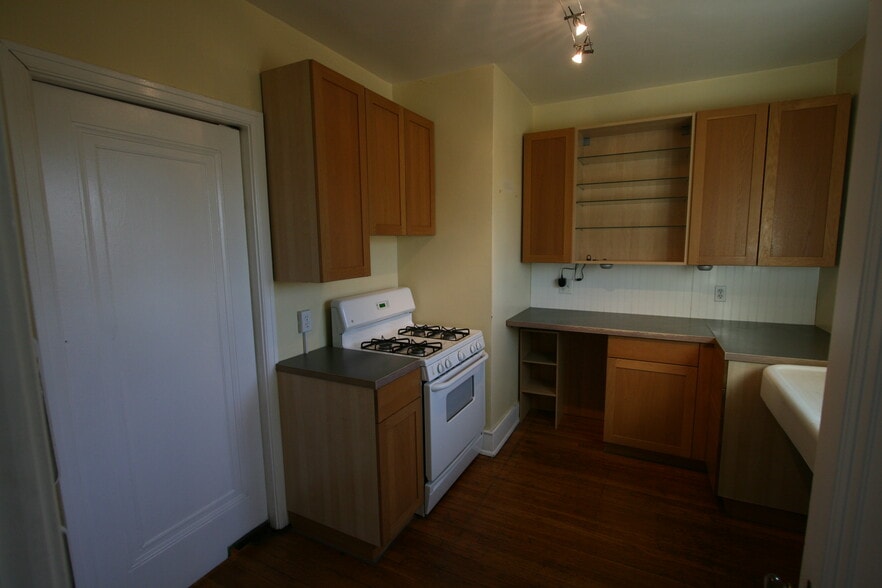 Kitchen, door on left is to Dining room - 330 S Aiken Ave