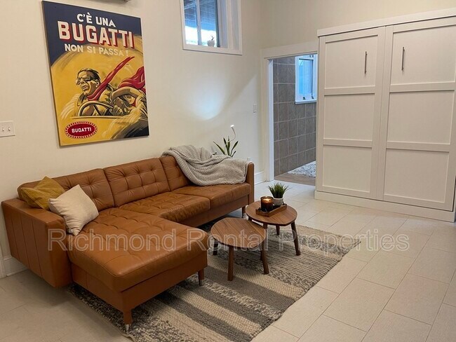 Building Photo - 1603 Hanover Ave