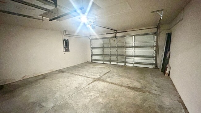 Building Photo - 4 Bedroom 2 Bath in NW Cape Coral  *COMING SOON*