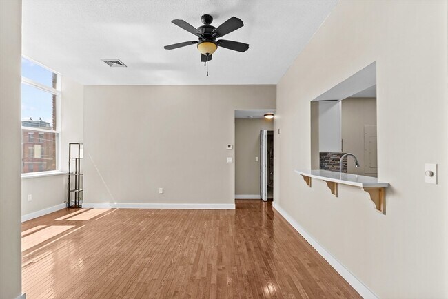 Building Photo - 72 Lubec St