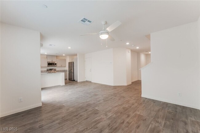Building Photo - 5672 Sapphire Shine Ave
