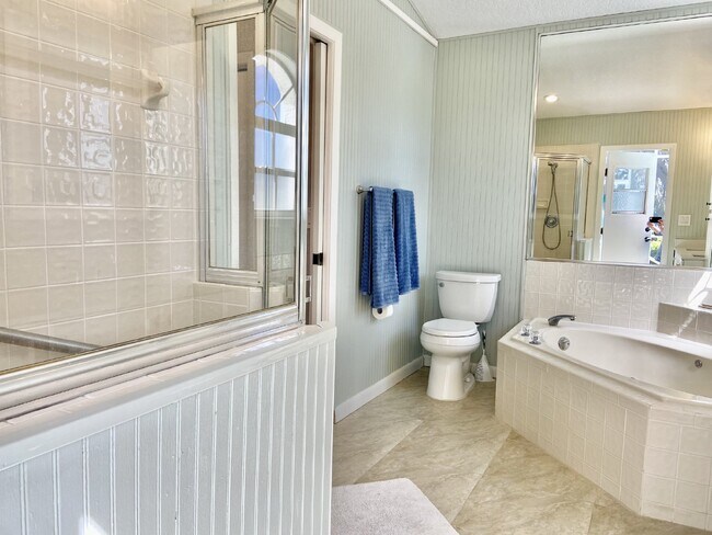 Building Photo - Beautiful 3-Bedroom, 2-Bath Home Available...