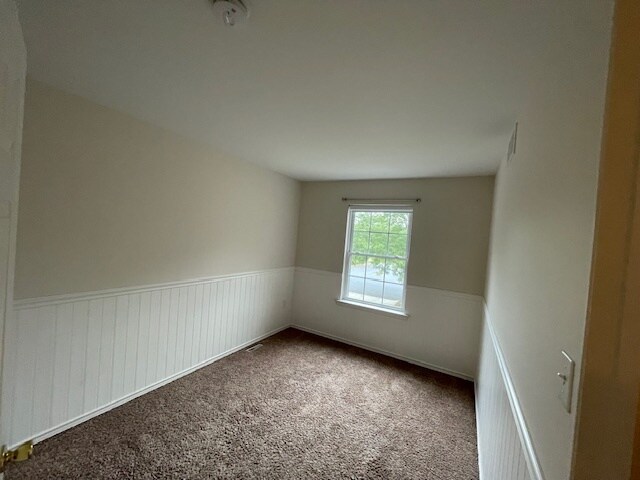 Building Photo - 8116 Heritage Dr