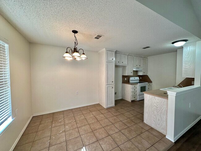 Building Photo - 1907 79th St