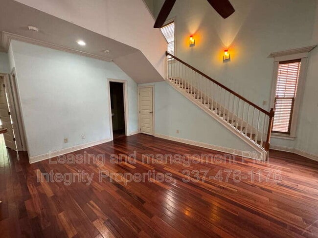 Building Photo - 120 Ambiance Cir