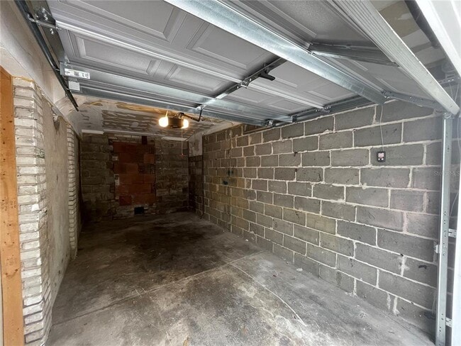 Building Photo - 2624 12th St N
