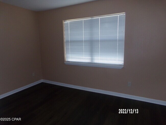 Building Photo - 5707 Lake Dr