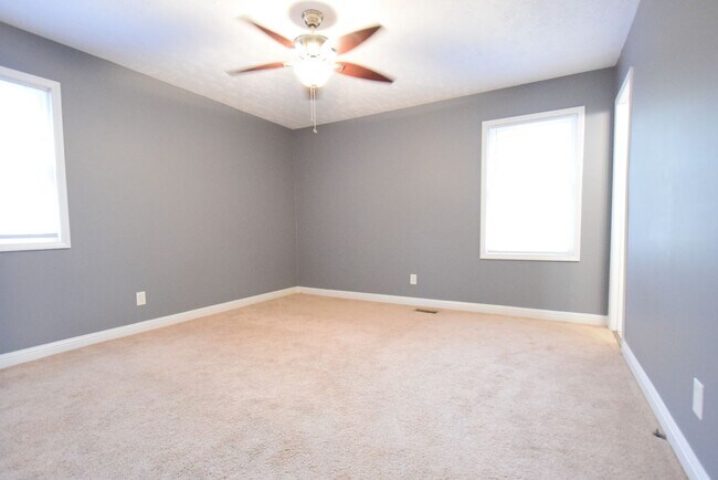 Building Photo - 6604 Bonnie Bell Ln