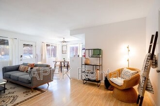 Building Photo - 61493 Desert Air Rd