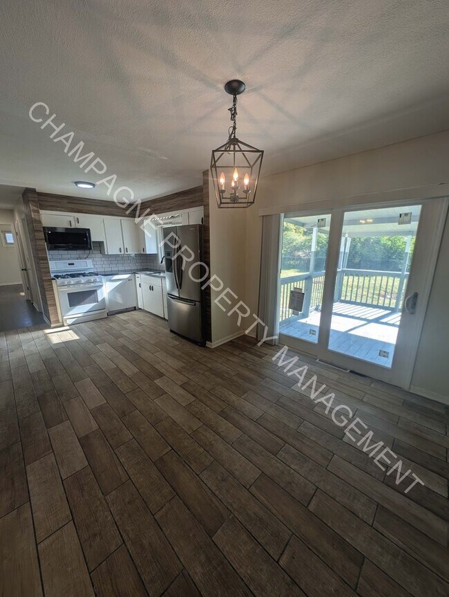 Building Photo - Unique single family home with second unit in finished basement