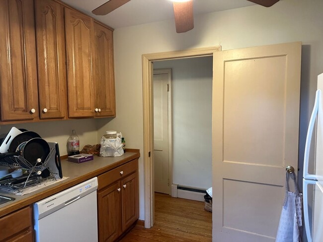 Building Photo - Unique 4 Bedroom with 2 Car Garage and out...