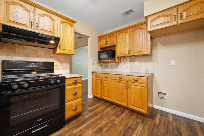 Building Photo - 7517 Point Reyes Dr