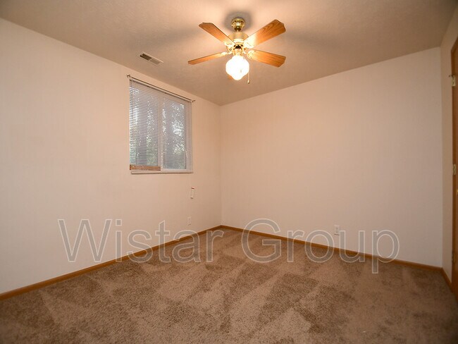 Building Photo - 5116 Read St