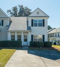 Building Photo - Live the Sumter-style Life in Summerville!