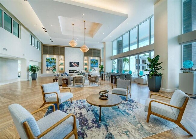 Building Photo - 920 N Osceola Ave