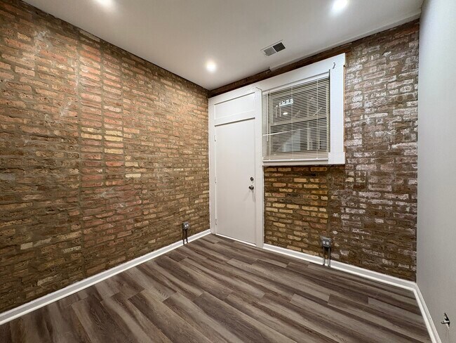 Building Photo - 1649 W Pratt Blvd