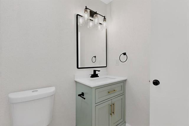 Building Photo - 8505 Woodside Rd