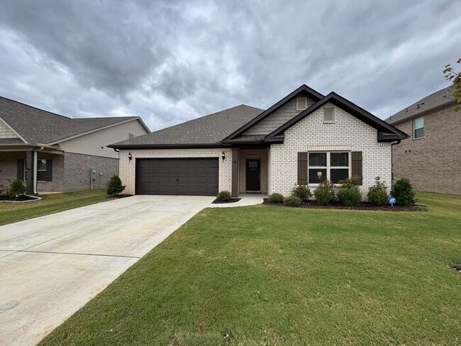 Building Photo - Extra Square footage, Mountain Views