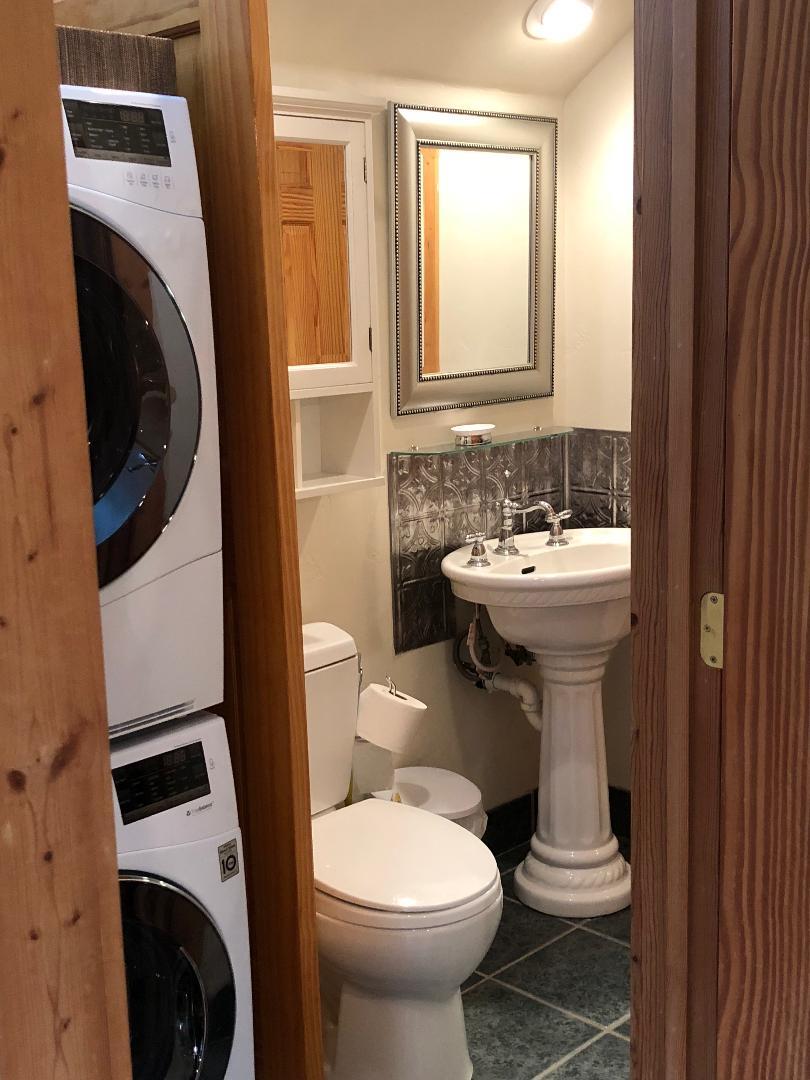 Bath Room - 2 Doors - 25651 Palomares Rd
