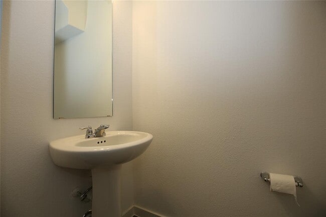 Building Photo - 15502 Pewter Luster Cv