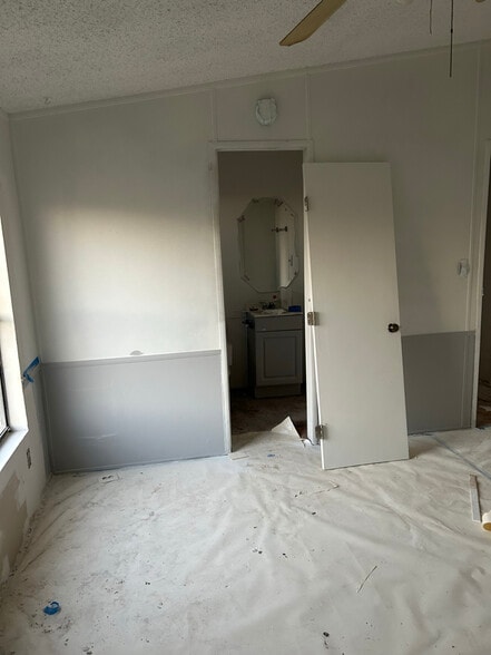 Building Photo - 330 Partridge Dr