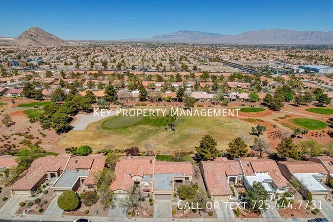 Building Photo - 2240 Sun Cliffs St