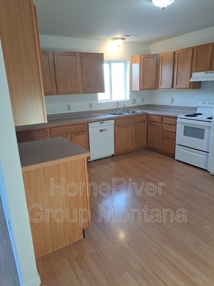 Primary Photo - 220 N Grant St