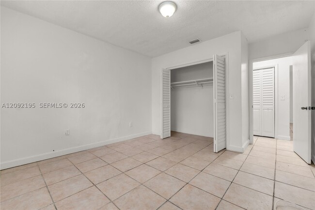 Building Photo - 6318 SW 25th St