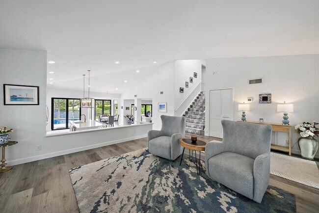 Building Photo - 129 Olympus Way