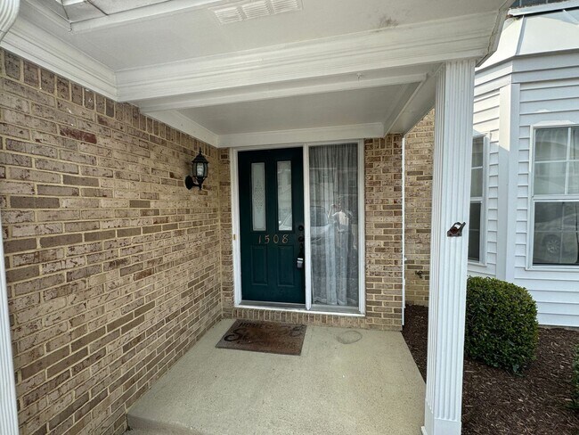 Building Photo - Introducing a beautiful townhouse-style Condo