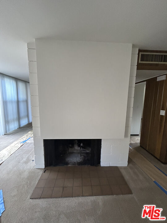 Building Photo - 833 Moraga Dr