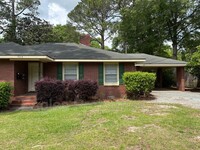 Building Photo - 705 N Leslie St