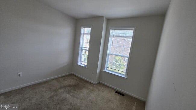 Building Photo - 12298 Sandstone St