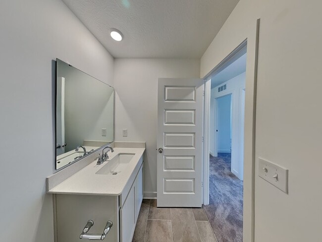 Building Photo - 11713 Hartwell St