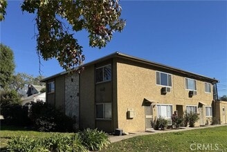Building Photo - 448 N Terry Way
