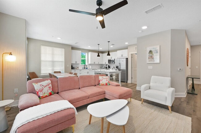 Building Photo - 11830 Buckfield Cir