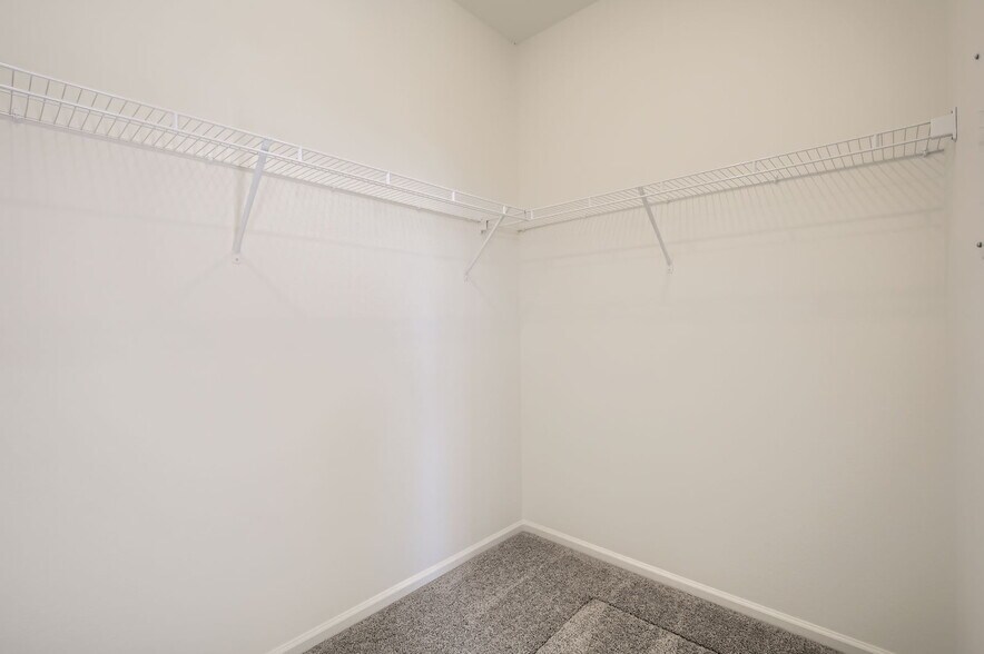 Building Photo - 4622 Amrock Dr