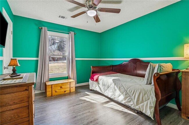 Building Photo - 1212 Torrey Pl SE