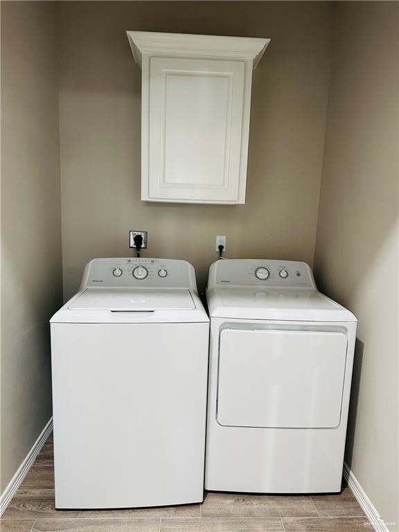 Building Photo - 8 Playa Dr