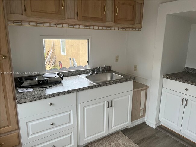 Building Photo - 1600 NW 42nd St