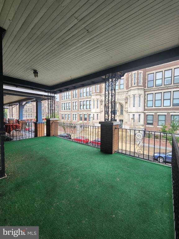 Building Photo - 217 S 47th St