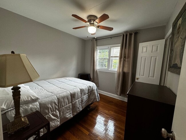 Building Photo - Spacious Furnished 4BR Home with Prime Location Near Marymount and Metro