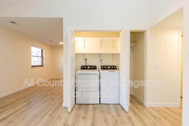 Building Photo - 2905 Shadow Creek Dr