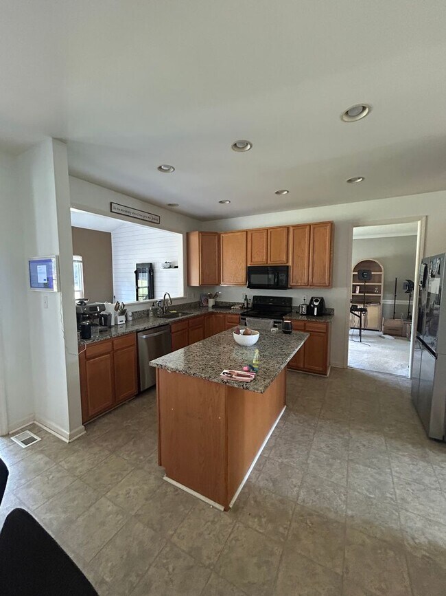 Building Photo - 108 Ivory Glen Ct